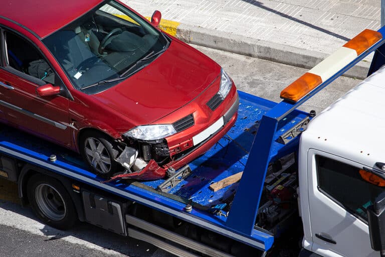 Šlepanje vozila posle nezgode - šta se dešava na licu mesta - Šlep centar – Šlep služba Beograd - Pomoć na putu